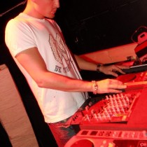 dhaniclubenvysthlms0206072